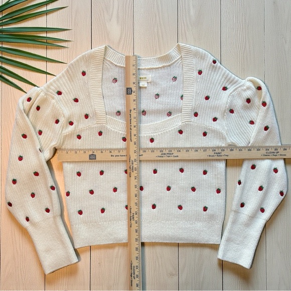 MAEVE by Anthropologie Strawberry Embroidered Sweater – Size Large - Picture 5 of 13